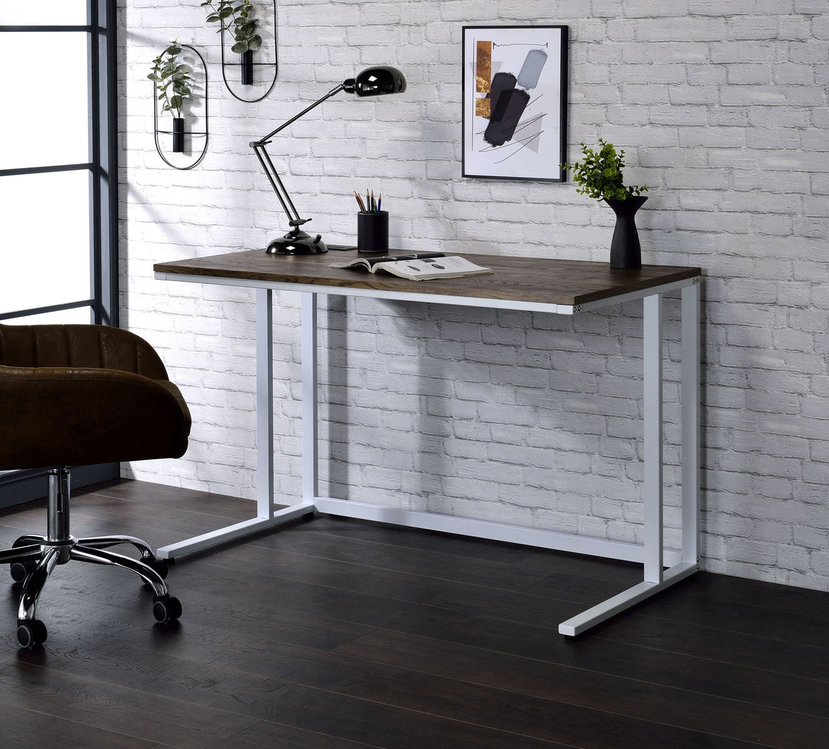 Tyrese Writing Desk with USB Port – White or Black